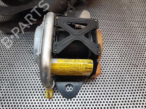 Used Front right seatbelt TOYOTA AVENSIS Estate (_T25_) 2.0 D-4D (ADT250_, ADT250R) (126 hp) 8737592
