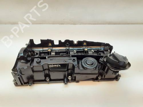 Used Valve cover BMW 3 (F30, F80) 318 d (143 hp) 17649202