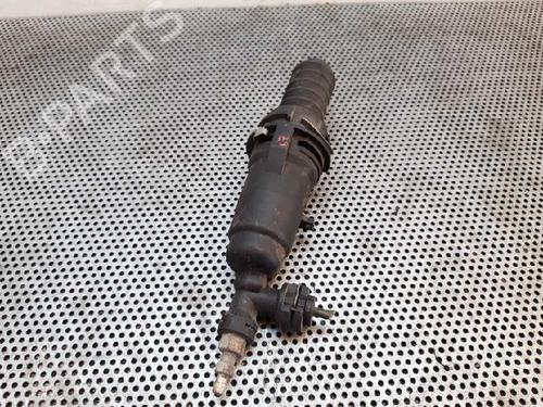 Used Clutch slave cylinder Clutch slave cylinder 14046633 14046633