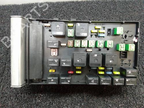 Used Fuse box Fuse box CHRYSLER VOYAGER IV (RG, RS) [1999-2008] 9231553 9231553
