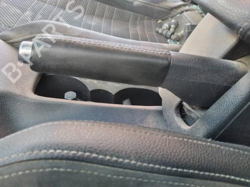 Used Hand brake VW SCIROCCO III (137, 138) 2.0 TDI (140 hp) 8943465