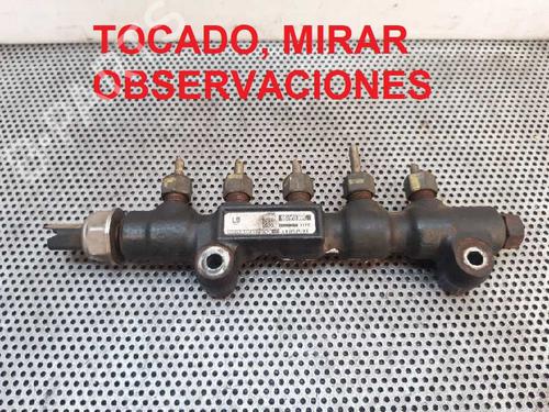 Used Injection rail Injection rail FORD FIESTA V (JH_, JD_) [2001-2014] 4510500 4510500