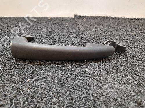 Used Front right exterior door handle Front right exterior door handle 8105770 8105770