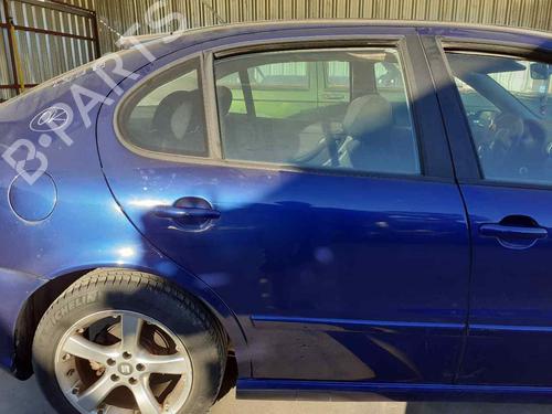 Portier rechts achter SEAT LEON (1M1) | BP30727354C5