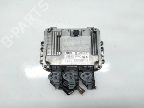 Used Engine control unit (ECU) Engine control unit (ECU) PEUGEOT 5008 (0U_, 0E_) [2009-2017] 17754231 17754231