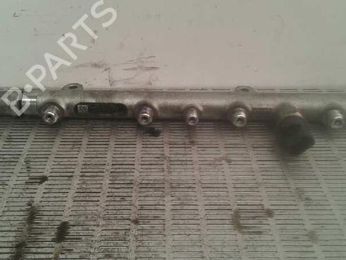 Used Injection rail Injection rail 1593460 1593460