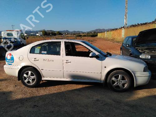 Engine control unit (ECU) SKODA OCTAVIA I (1U2) 1.9 TDI | BP4470764M57 