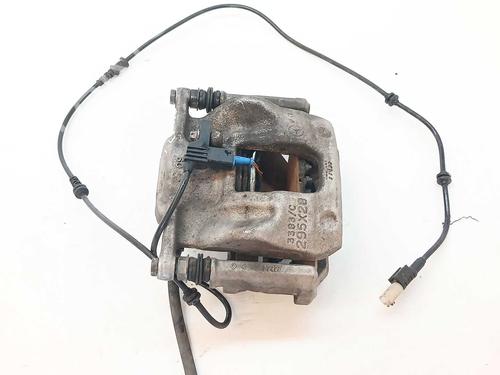 right-front-brake-caliper-mercedes-benz-a-class-w176-2012-2013-2014-2015-2016-2017-2018-29904590 main image