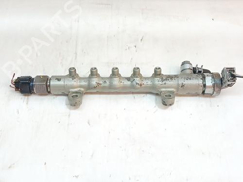 Used Injection rail Injection rail TOYOTA VERSO (_R2_) 2.0 D-4D (AUR20_, AUR20R) (126 hp) 33721710 33721710