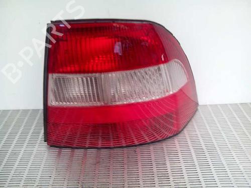 Used Right taillight OPEL VECTRA B Hatchback (J96) 1.6 i 16V (F68) (101 hp) 117870