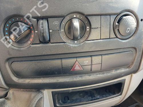 Front left seatbelt VW CRAFTER 30-50 Platform/Chassis (2F_) 2.0 TDI | BP40267868I26 - Image 15