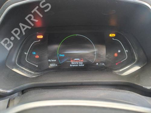 Used Instrument cluster RENAULT CAPTUR II (HF_) E-TECH 145 (HFMU) (143 hp) 32496908