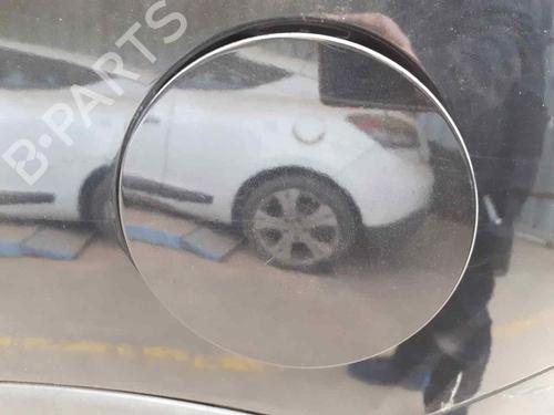 fuel-flap-ssangyong-tivoli-2015-34120005 main image