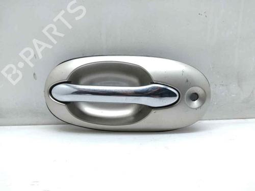 front-left-exterior-door-handle-kia-carnival-i-up-29-tdi-k53a59410-1998-1999-2000-2001-22329387 main image