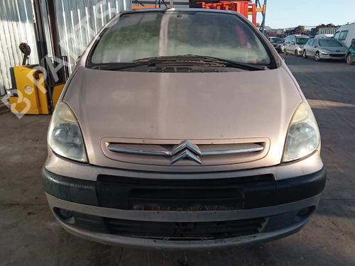 Left headlight CITROËN XSARA PICASSO (N68) 1.6 HDi | BP6835075C28 