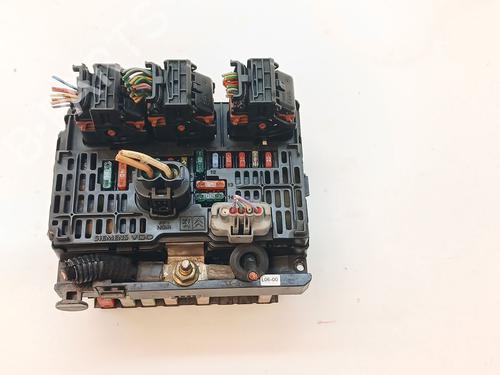 Used Fuse box Fuse box CITROËN C4 I (LC_) 1.6 HDi (109 hp) 33714951 33714951
