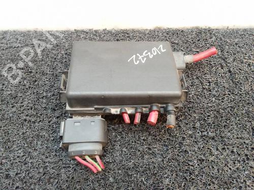 Used Fuse box Fuse box 7305234 7305234