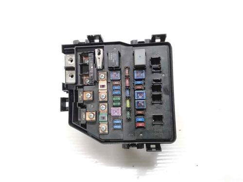 Used Fuse box Fuse box 32496962 32496962