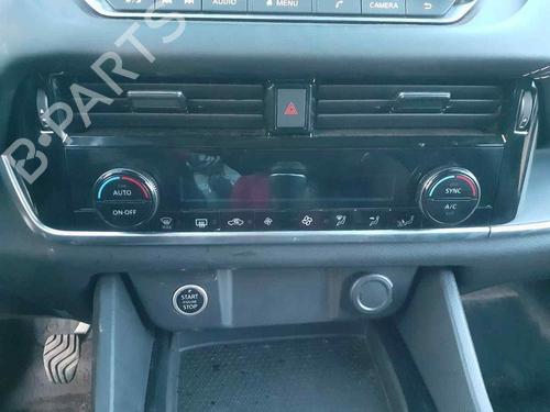 Used Climate control Climate control 32497357 32497357