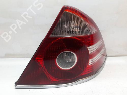 Used Right taillight FORD MONDEO III (B5Y) 2.0 TDCi (130 hp) 19647018
