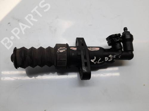 Used Clutch slave cylinder Clutch slave cylinder MINI MINI (R50, R53) One (90 hp) 14042249 14042249