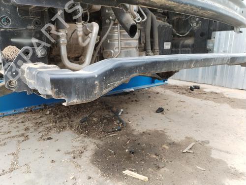 Used Front bumper reinforcement SSANGYONG XLV SUV e-XGi 160 (128 hp) 32118057