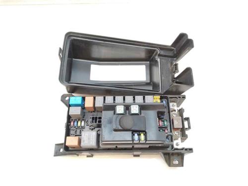 fuse-box-kia-sorento-i-jc-2002-2003-2004-2005-2006-2007-2008-2009-2010-2011-32496944 main image