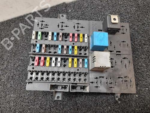 Used Fuse box Fuse box 4757517 4757517