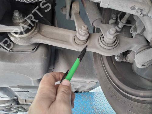 Used Left front suspension arm MERCEDES-BENZ E-CLASS (W211) E 270 CDI (211.016) (177 hp) 8639966