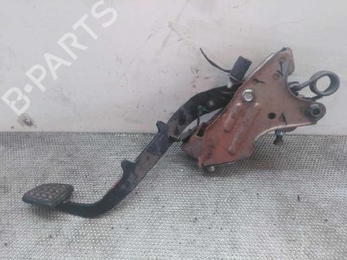Clutch pedal TOYOTA COROLLA Verso (ZER_, ZZE12_, R1_) 2.2 D-4D (AUR10_, AUR10R) | BP8767948I13 