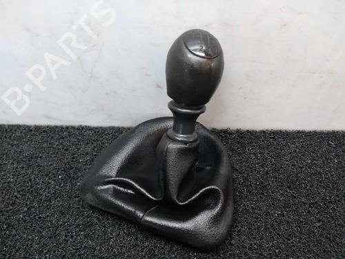 Used Shift knob NISSAN INTERSTAR Van (X70) dCi 100 (99 hp) 11390184