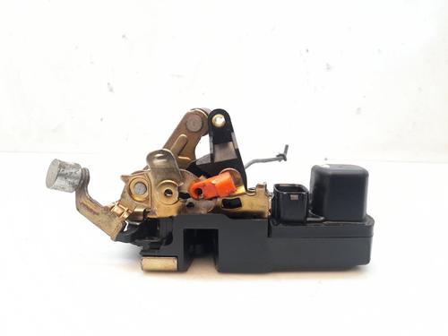 Front right lock CHRYSLER VOYAGER IV (RG, RS) 2.4 | BP12301818C97 