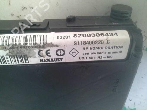 Fuse box RENAULT MEGANE II (BM0/1_, CM0/1_) 1.5 dCi (BM02, BM13, BM2A, CM02, CM13) | BP592811E1 
