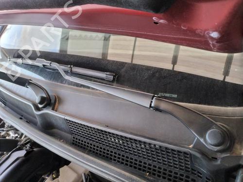 Used Front windshield wiper arm DACIA SANDERO III [2021-2025]  12455075