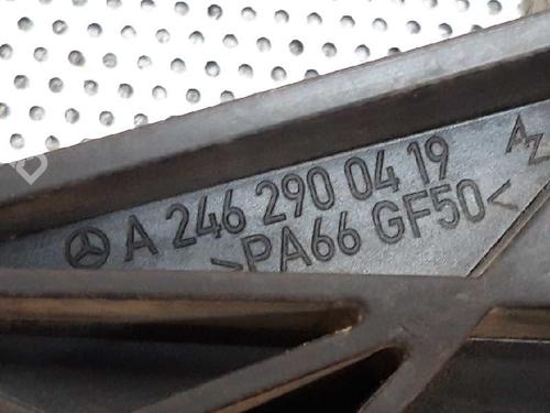 Clutch pedal MERCEDES-BENZ GLA-CLASS (X156) GLA 180 (156.942) | BP8768232I13 