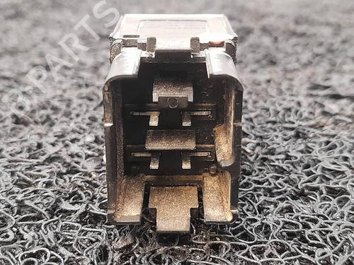 Warning switch VW PASSAT B6 (3C2) 2.0 TDI | BP10165321I22 