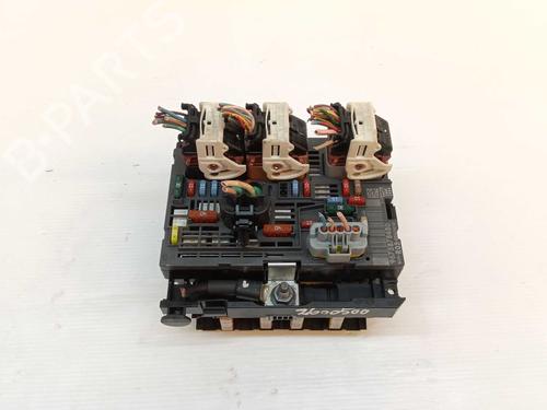 Used Fuse box Fuse box PEUGEOT 308 I (4A_, 4C_) 1.6 16V (120 hp) 40299274 40299274