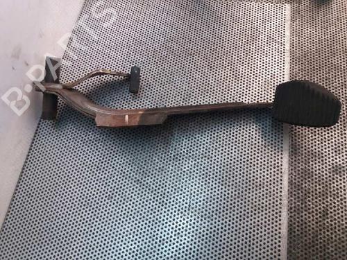 Used Break pedal Break pedal PEUGEOT 407 (6D_) 2.0 HDi 135 (6DRHRH, 6DRHRE, 6DRHRG, 6DRHRJ) (136 hp) 8767923 8767923