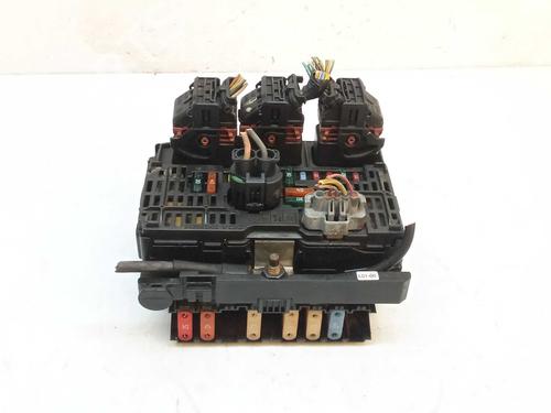 fuse-box-peugeot-407-6d_-2004-2005-2006-2007-2008-2009-2010-2011-36676049 main image
