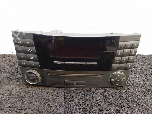 Used Radio MERCEDES-BENZ E-CLASS (W211) E 320 CDI (211.022) (224 hp) 7478636
