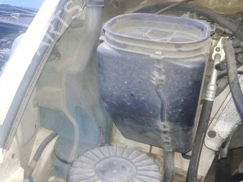 windscreen-washer-tank-iveco-daily-iii-platformchassis-1998-1999-2000-2001-2002-2003-2004-2005-2006-2007-2008-2009-11381591 main image