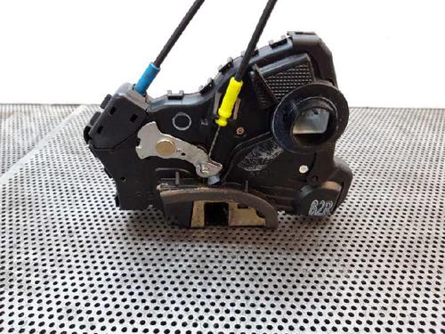Used Front right lock TOYOTA AVENSIS Estate (_T25_) 2.0 D-4D (CDT250_, CDT250R) (116 hp) 4421320