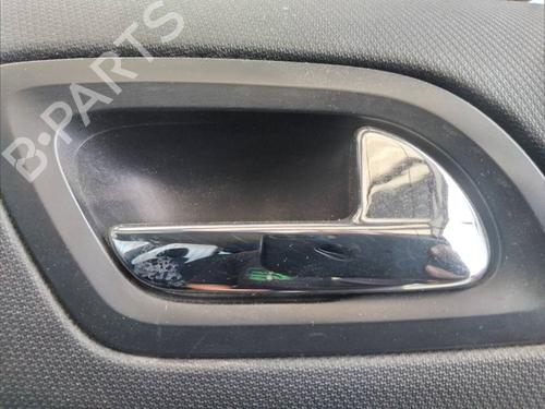 Used Front right interior door handle Front right interior door handle 13108912 13108912