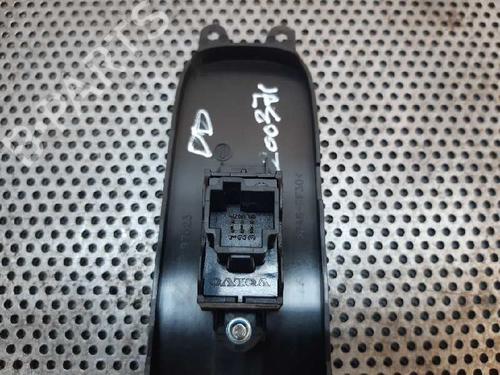 Right front window switch VOLVO C30 (533) | BP5594777I26 - Image 2