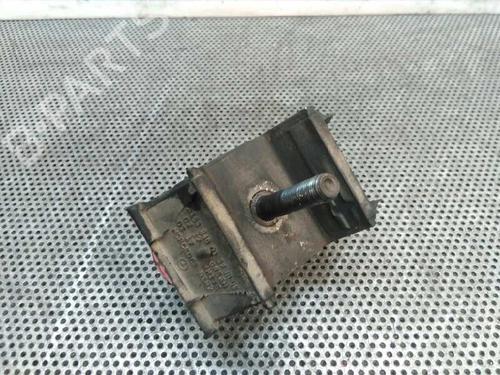 Used Engine mount Engine mount 10243612 10243612
