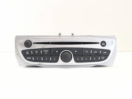 Used Radio Radio 8879026 8879026