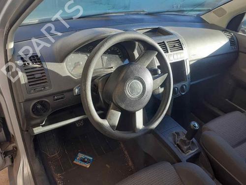 Right headlight VW POLO IV (9N_, 9A_) 1.9 SDI | BP31313165C29 