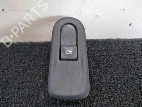 Used Right rear window switch Right rear window switch DACIA DUSTER (HS_) 1.2 TCe 125 4x4 (125 hp) 4437706 4437706