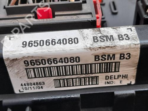Fuse box PEUGEOT 307 Break (3E) 1.6 HDi 110 | BP7035431E1 
