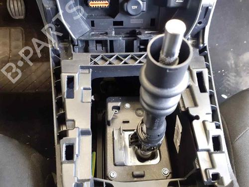 Used Gear lever PEUGEOT 308 II (LB_, LP_, LW_, LH_, L3_) [2013-2021]  23453216